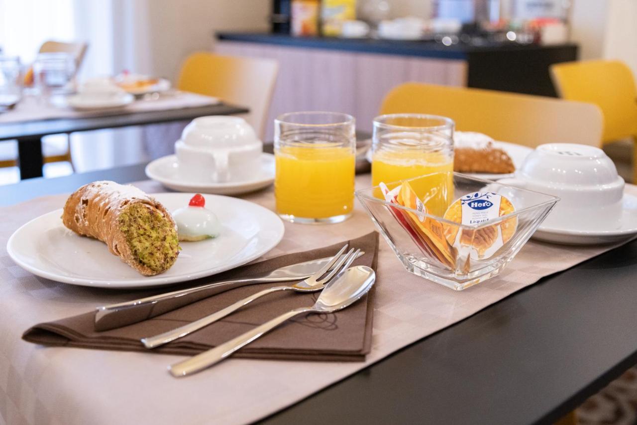 B&B Palazzo Perrotta Katania Zewnętrze zdjęcie